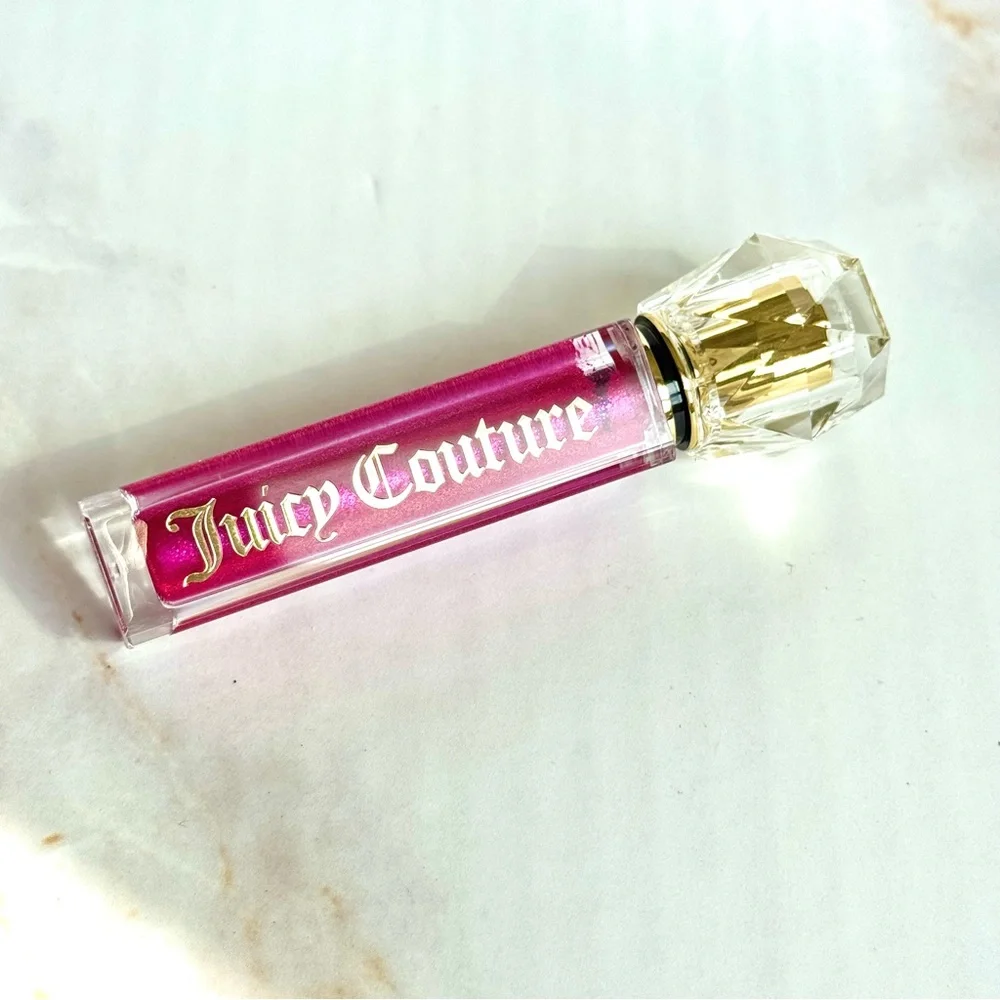 Juicy Couture Metallic Lip Lacquer in the shade Femme Metale Lipstick Gloss